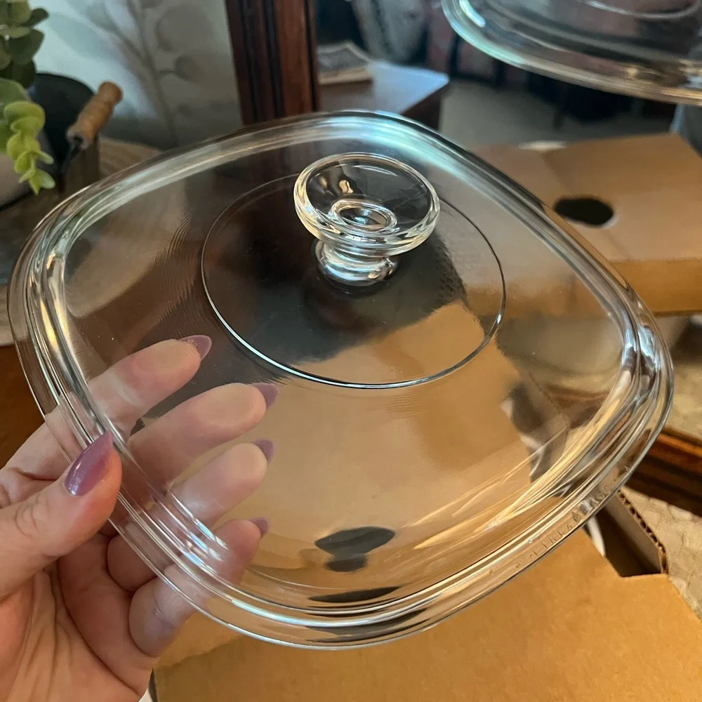 CORNINGWARE *Vintage* 3 Quart Covered Casserole Dish in 